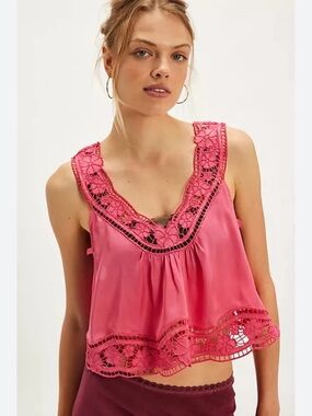 Free People Ruthie  Crochet Trim Sleeveless Crop Top NWT Small